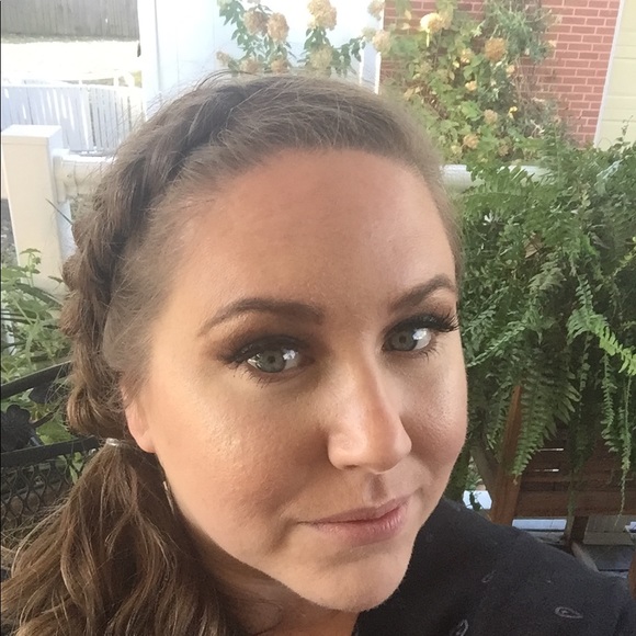 Meet your Posher, Brittany - Picture 2 of 2